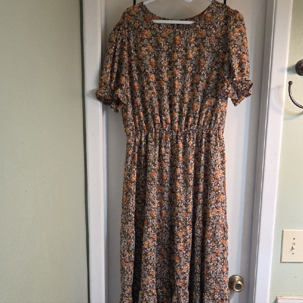 Grecerelle Floral Maxi Dress